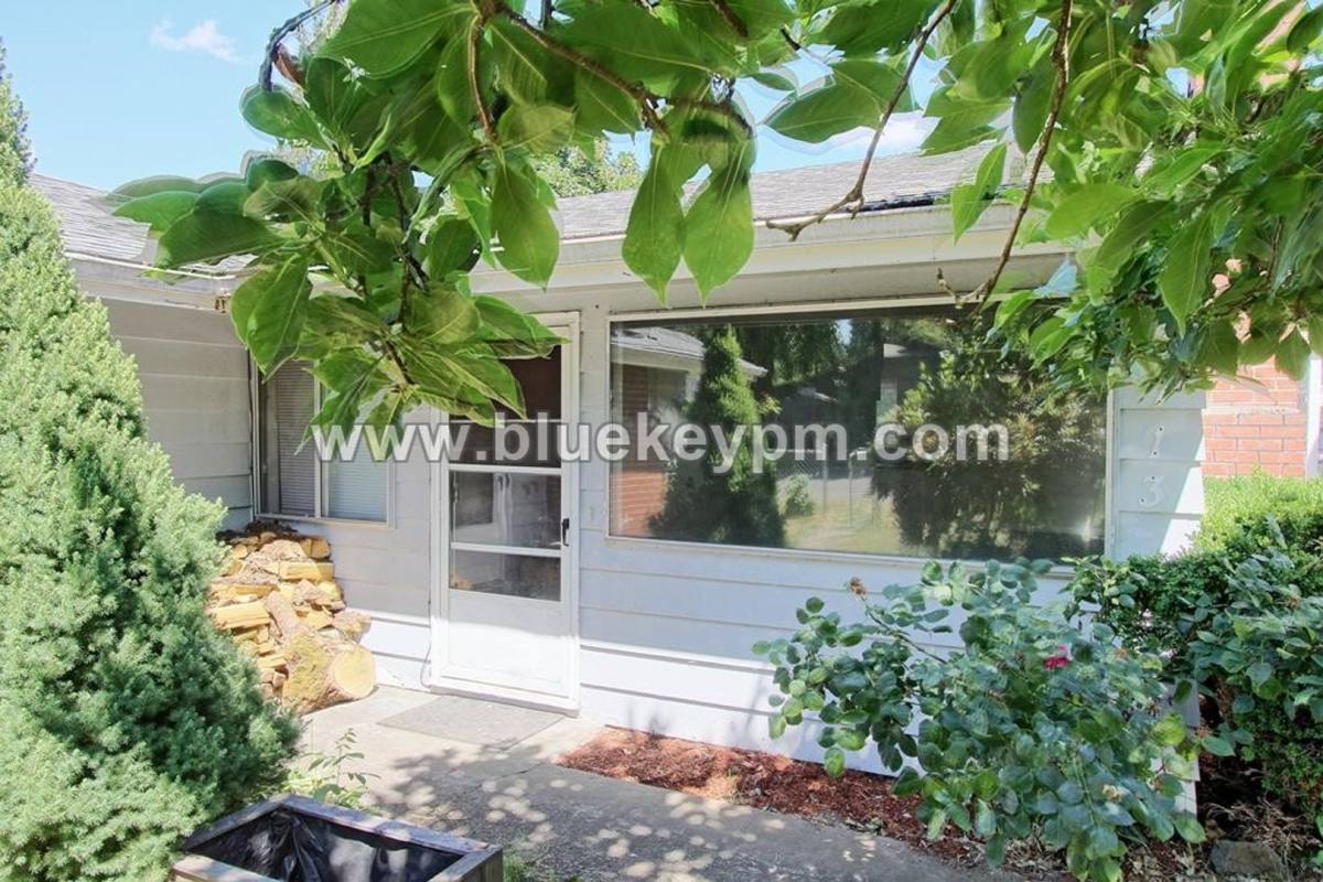 House for rent at 3713 M St, Vancouver, WA 98663