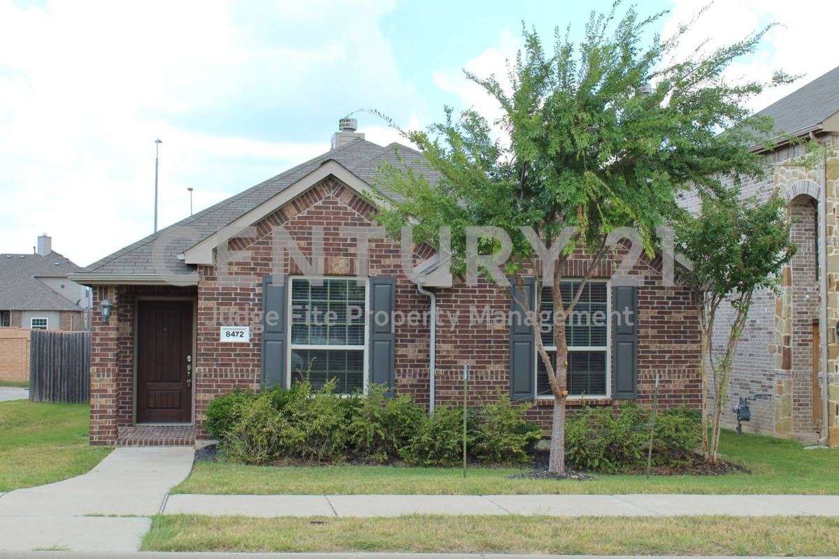 House for rent at 8472 Gentian Dr, Fort Worth, TX 76123