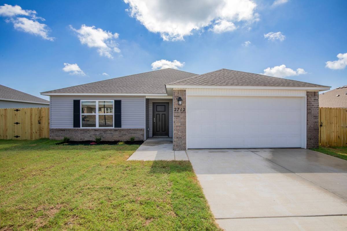 House for rent at 2712 Elliott St, Pea Ridge, AR 72751