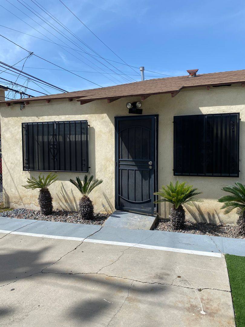 Apartment for rent at 6148 1 2 Agra St, Bell Gardens, CA 90201