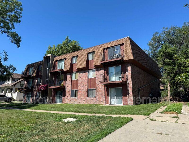 Apartment for rent at 649 S 18th St #16, Lincoln, NE 68508