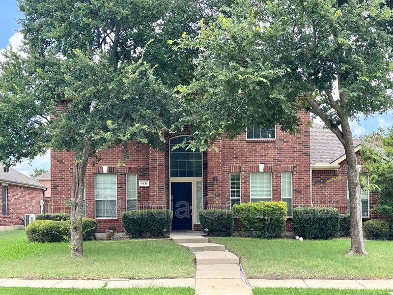 House for rent at 1631 Clarke Springs Dr, Allen, TX 75002