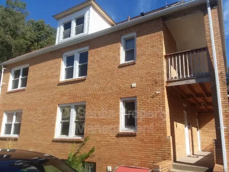 Apartment for rent at 1108 Beaver Rd #3, Ambridge, PA 15003