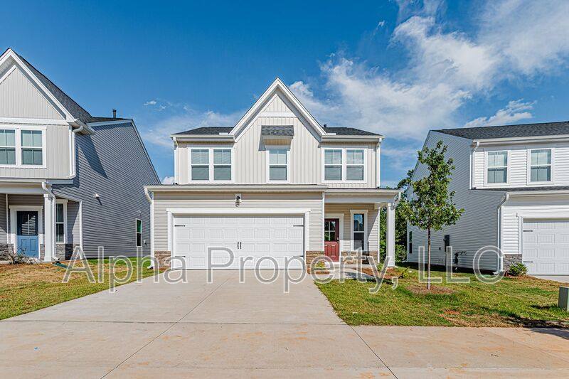 House for rent at 18 Limestone Way, Greenville, SC 29607