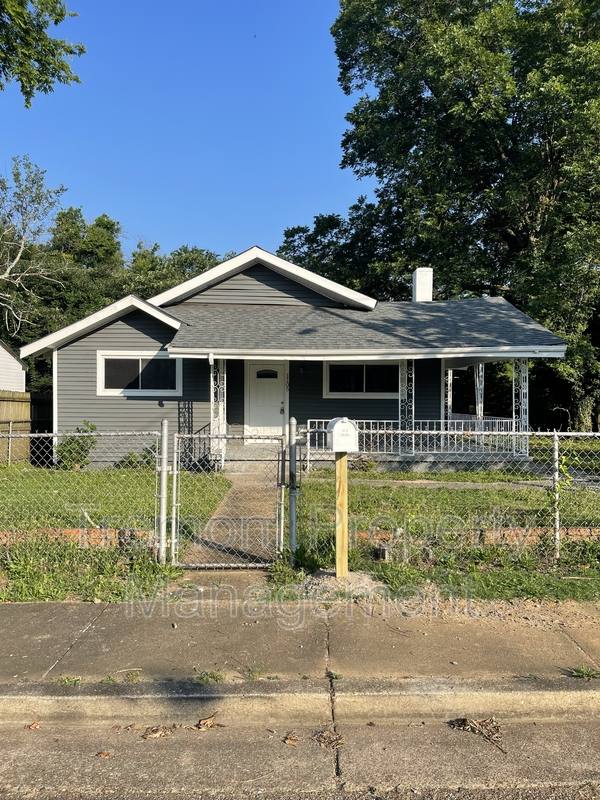 House for rent at 1105 N Orchard Knob Ave, Chattanooga, TN 37406