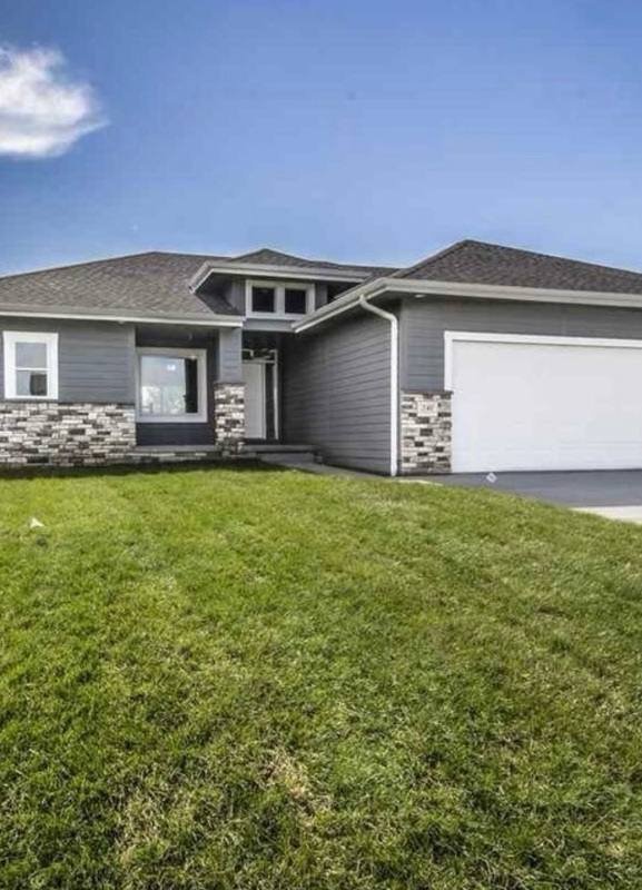 House for rent at 240 N 32nd St, Ashland, NE 68003