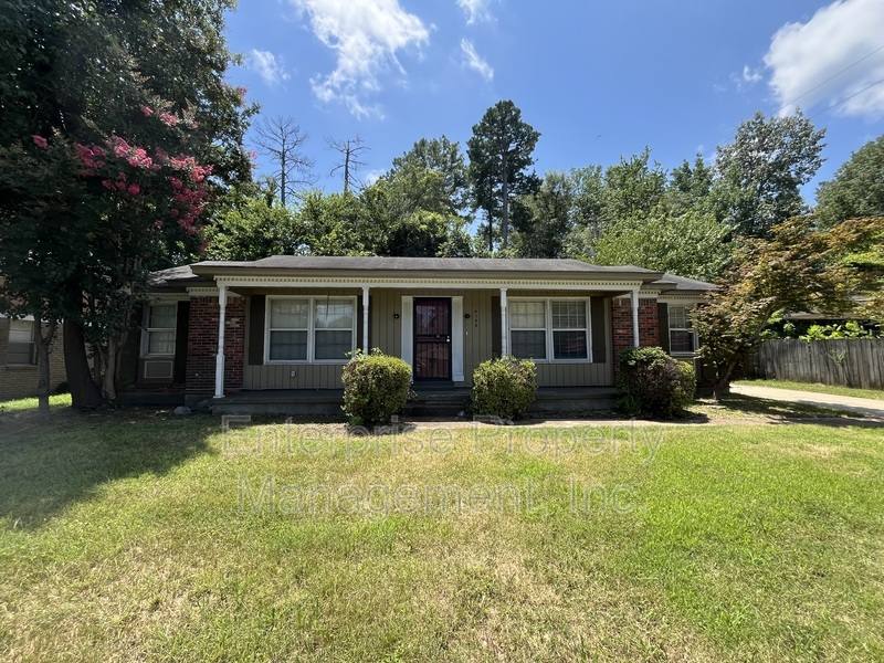 House for rent at 4149 Yale Rd, Memphis, TN 38128