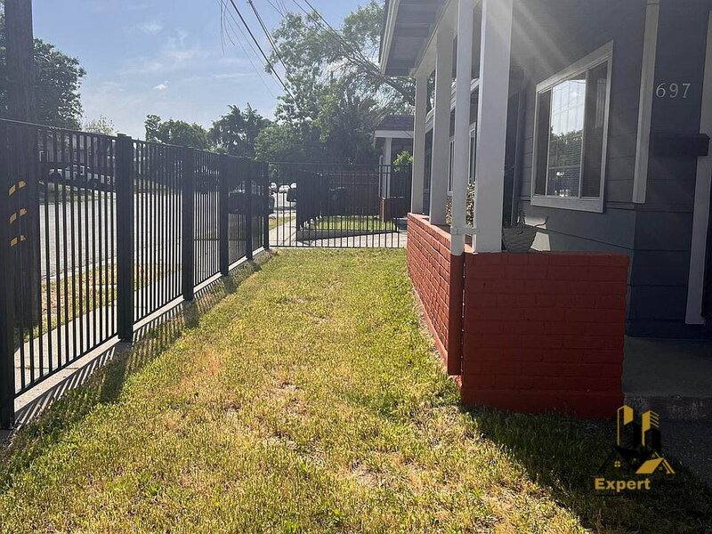 House for rent at 697 Santiago Ave, Sacramento, CA 95815