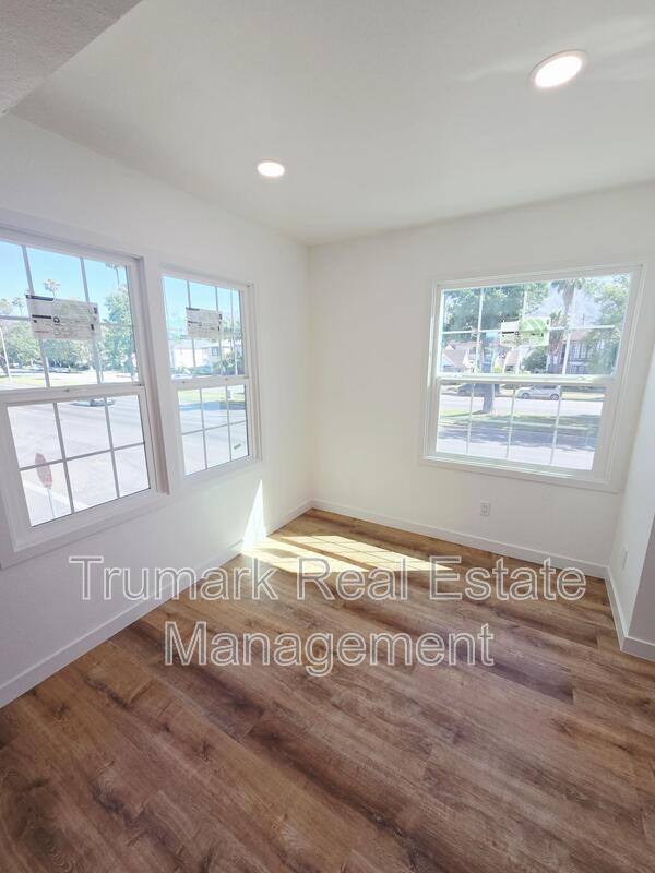 Apartment for rent at 938 W Glenoaks Blvd #4, Glendale, CA 91202