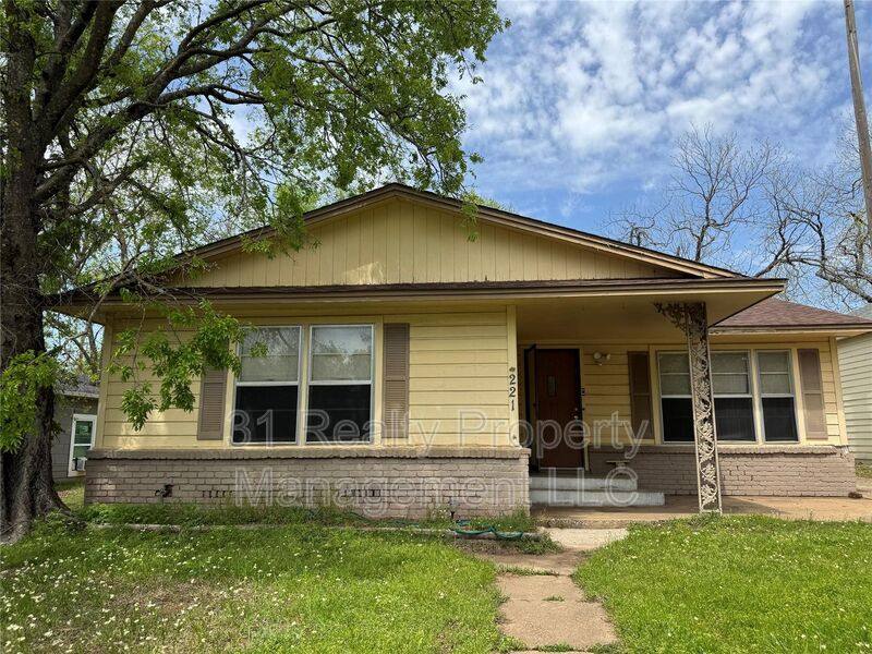 House for rent at 221 W Monterey St, Denison, TX 75020