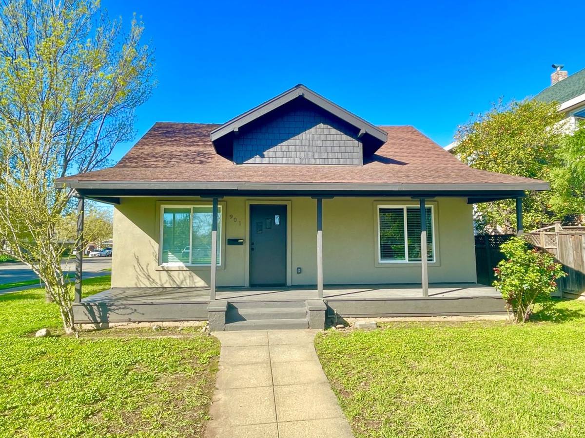 House for rent at 901 Lincoln St, Red Bluff, CA 96080