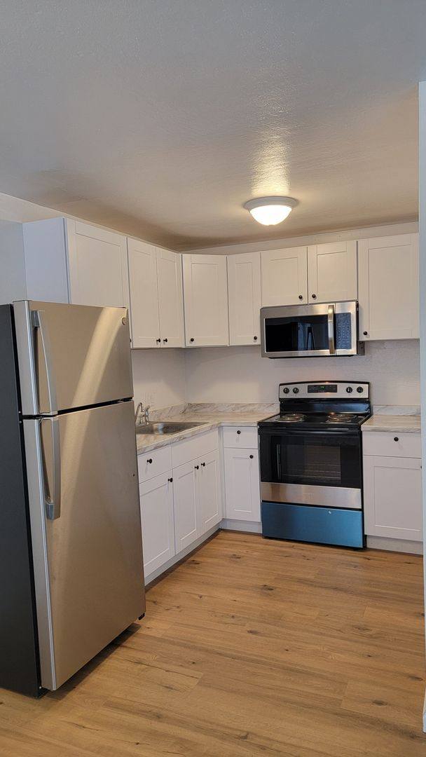Apartment for rent at 3326 San Bruno Ave, San Francisco, CA 94134