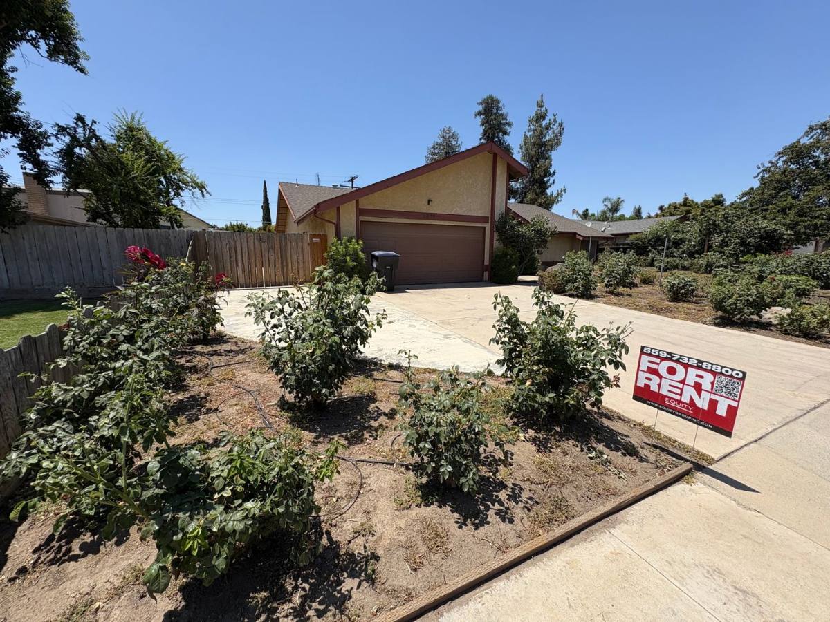 House for rent at 1317 S Spruce, Visalia, CA 93292