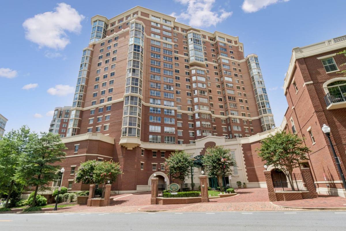 Condo for rent at 2181 Jameson Ave, Alexandria, VA 22314