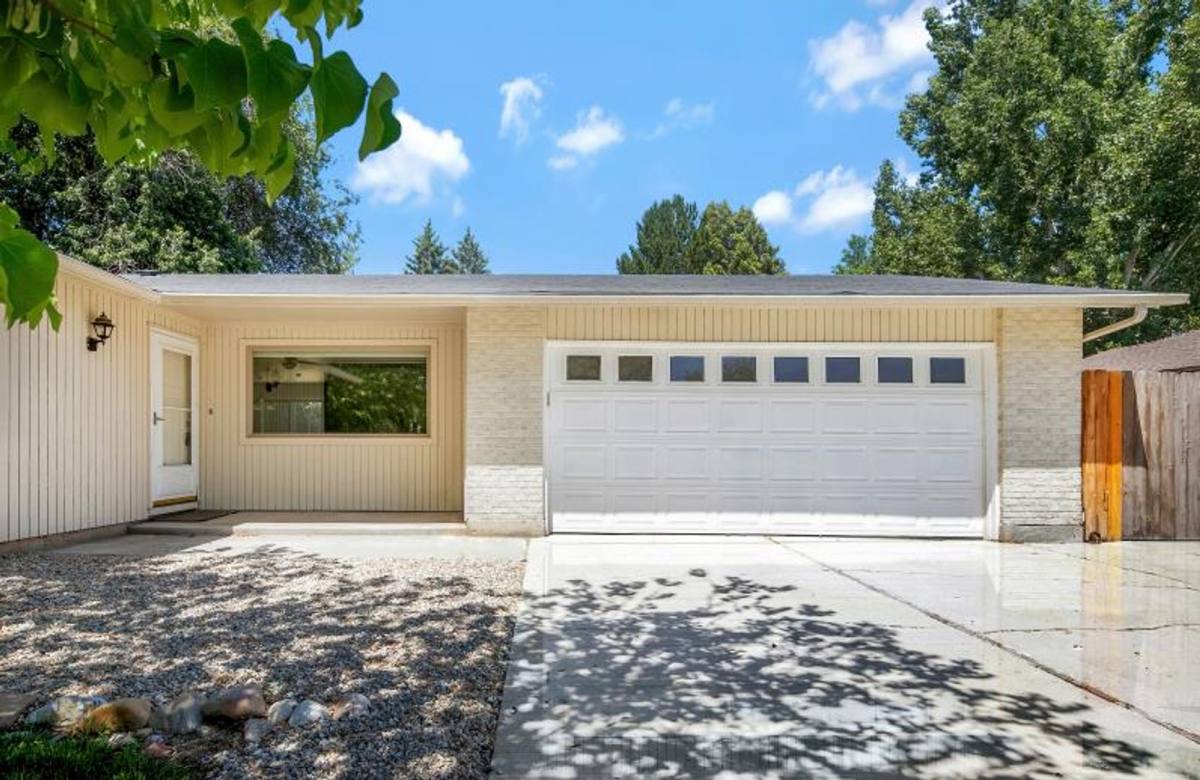 House for rent at 468 E Monarch St, Eagle, ID 83616