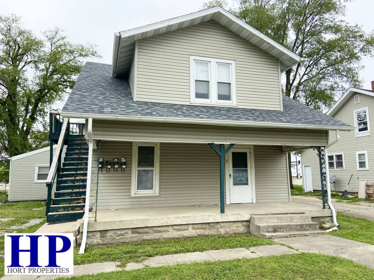 Apartment for rent at 1518 10th St, Charleston, IL 61920