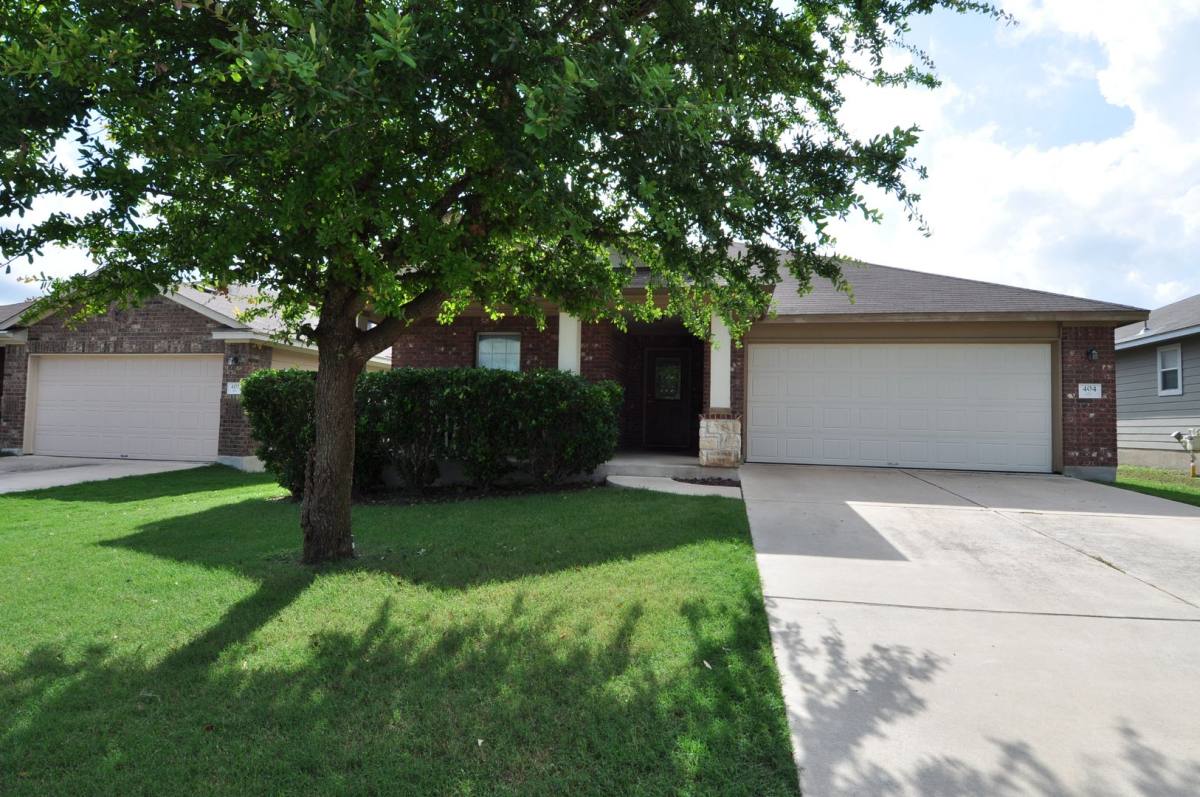 House for rent at 404 Fistral Dr, Hutto, TX 78634