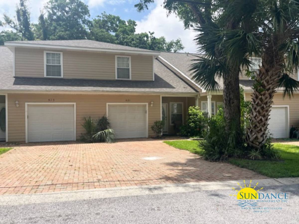 House for rent at 521 31st St, Niceville, FL 32578