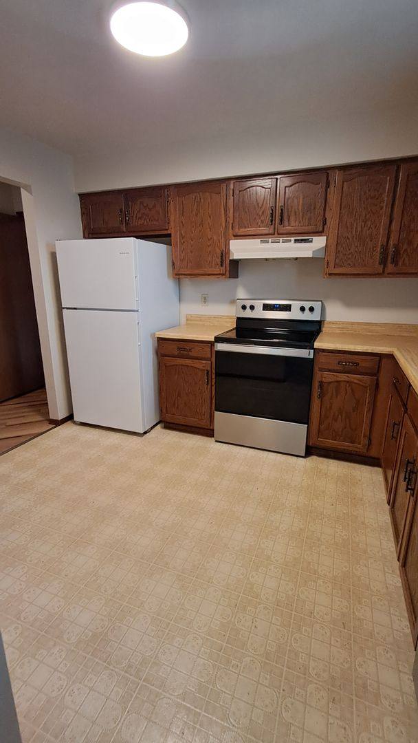 Apartment for rent at 6006 Boxwood Dr, Rockford, IL 61114