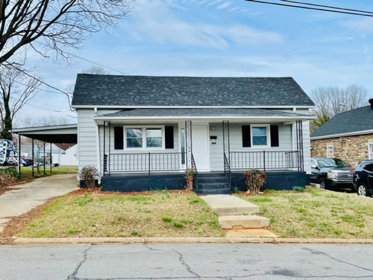 House for rent at 309 Goldfloss St, Winston Salem, NC 27127