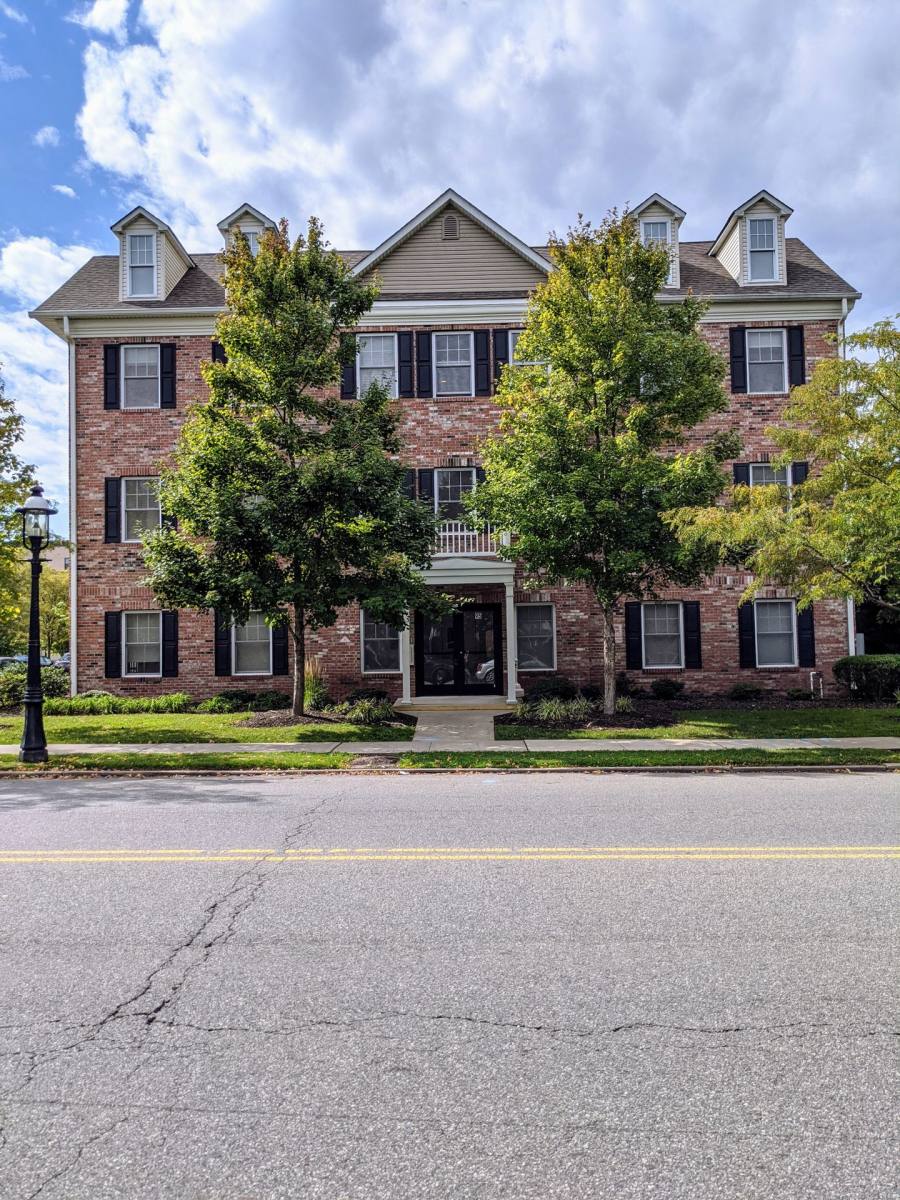 Apartment for rent at 95 Central Ave, Metuchen, NJ 08840
