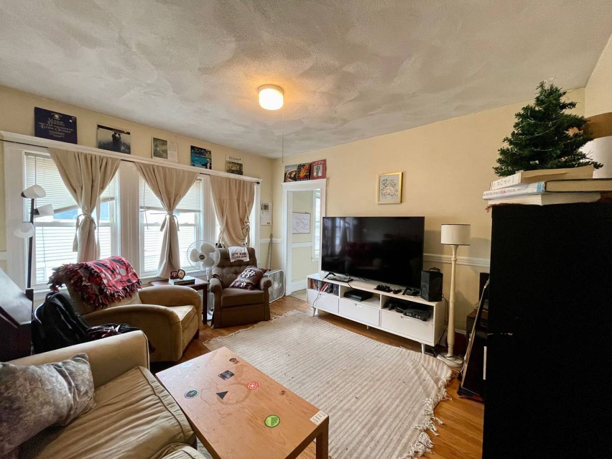 Apartment for rent at 97 Kilsyth Rd #3, Brighton, MA 02135