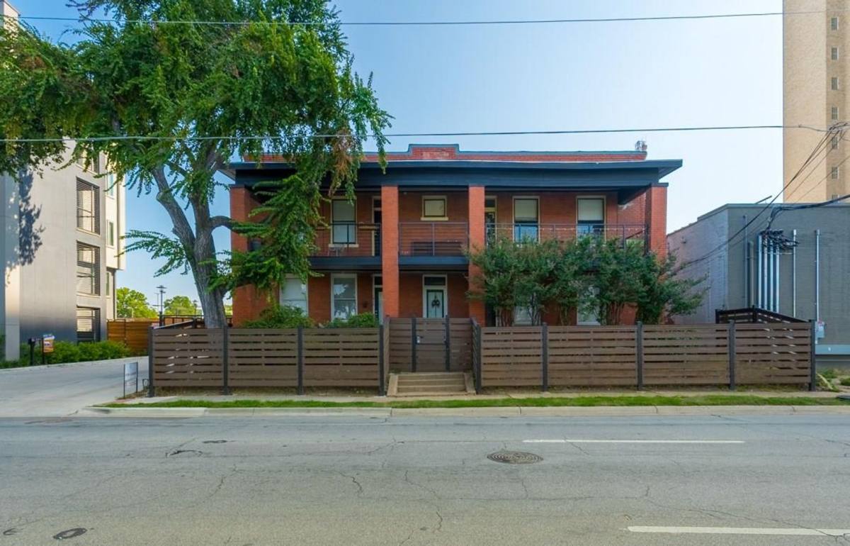 Apartment for rent at 1408 N Haskell Ave, Dallas, TX 75204