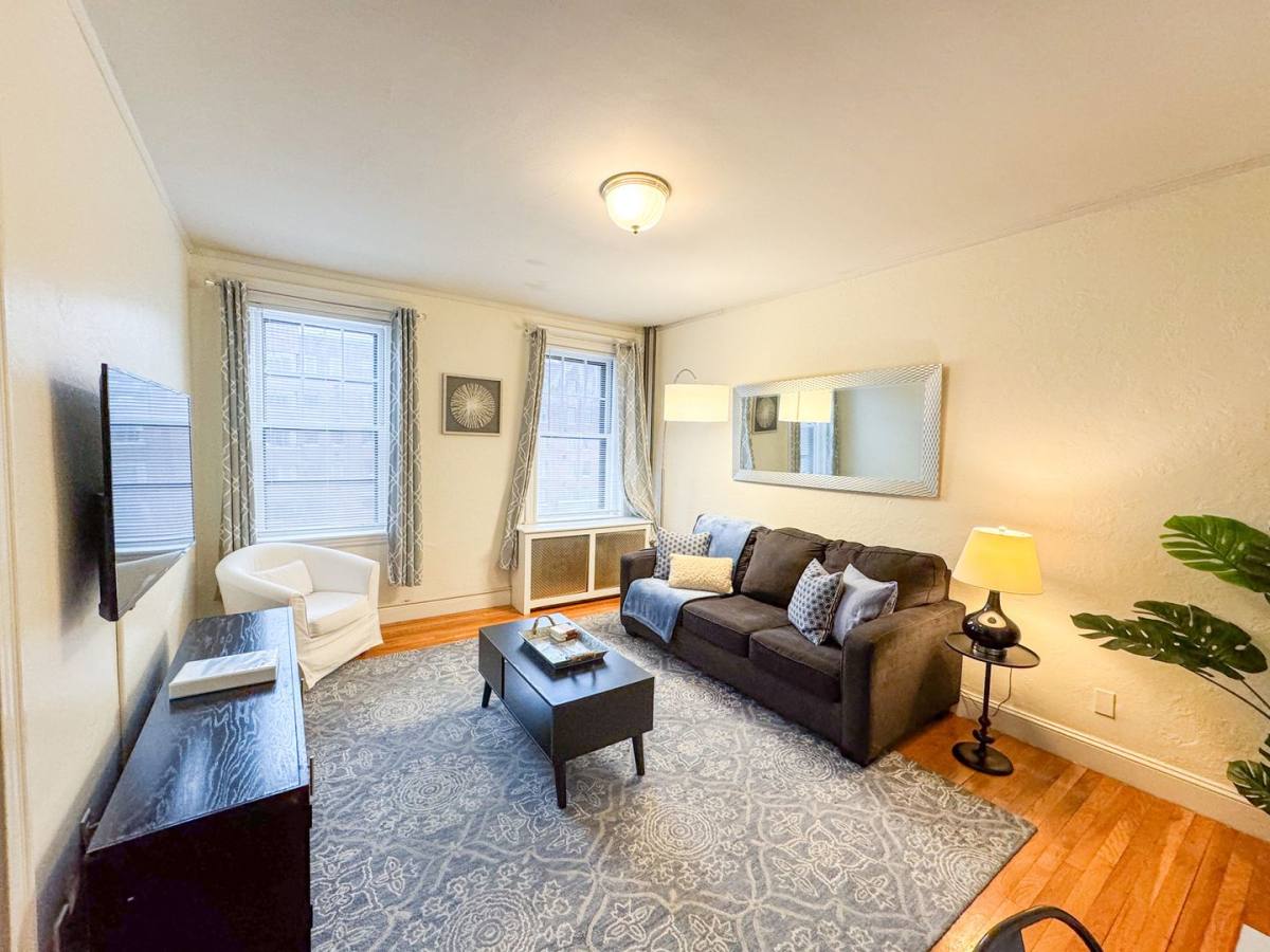 Apartment for rent at 1945 Commonwealth Ave #4, Brighton, MA 02135