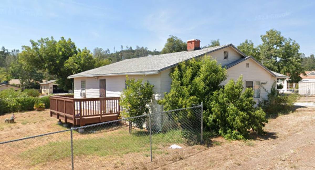 13692 Lassen St, Shasta Lake, CA 96019