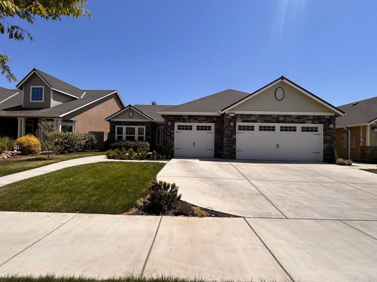 House for rent at 3821 W Vine Ave, Visalia, CA 93291