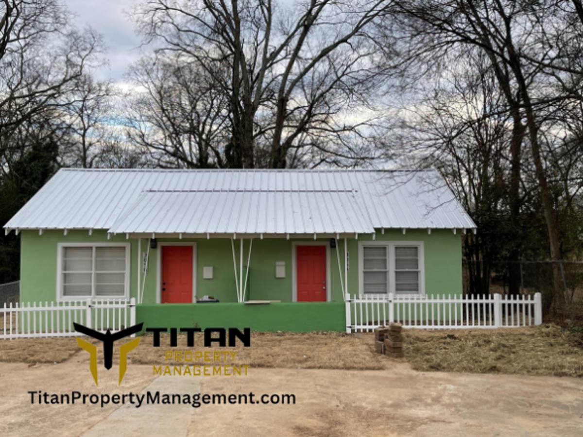 Apartment for rent at 305 E Narroway St, Benton, AR 72015