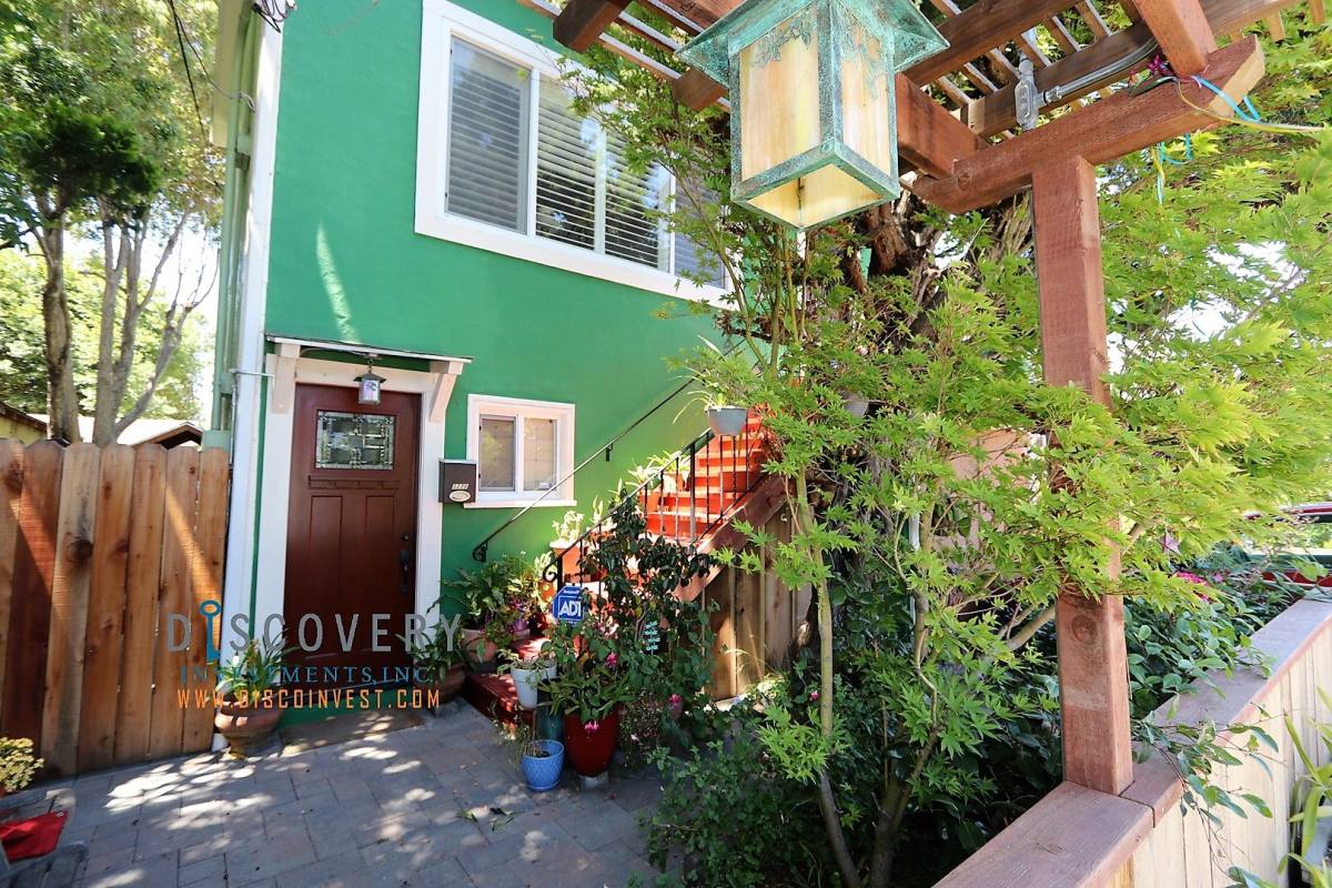 Apartment for rent at 3228 Boise St, Berkeley, CA 94702