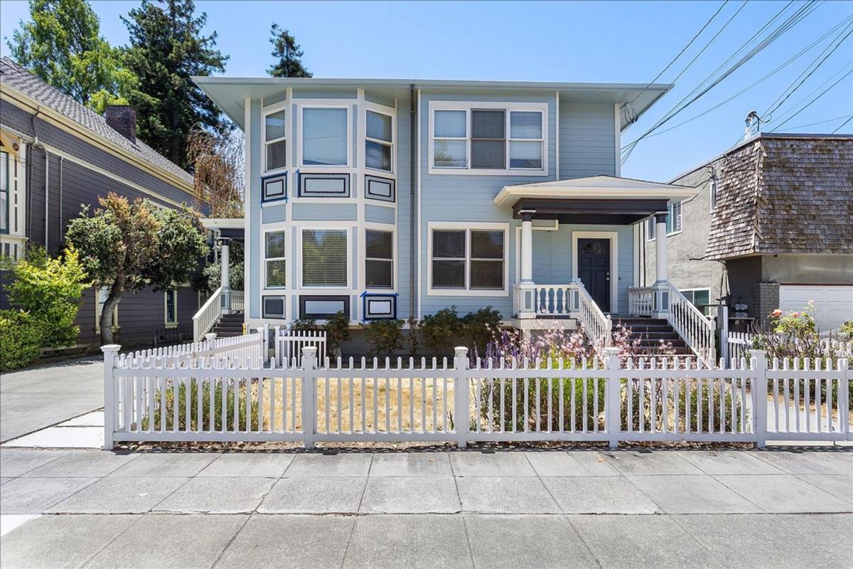 Apartment for rent at 2026 San Antonio Ave, Alameda, CA 94501