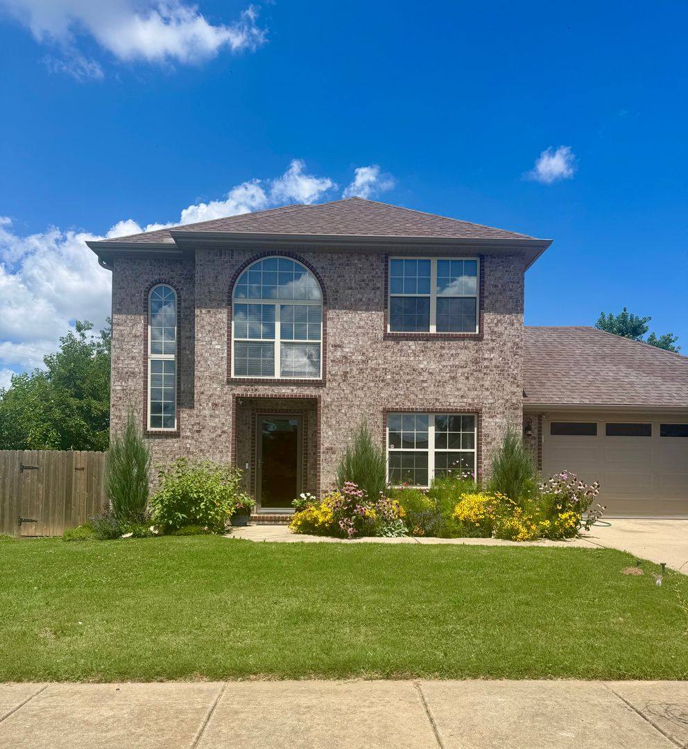 House for rent at 1905 Country, Rogers, AR 72756