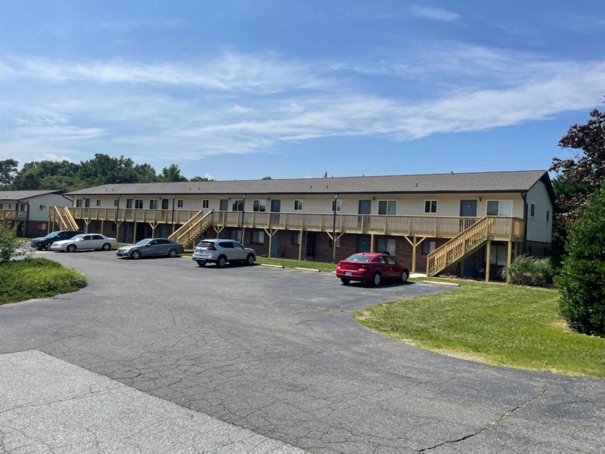 Apartment for rent at 1004 Salisbury St, Kernersville, NC 27284