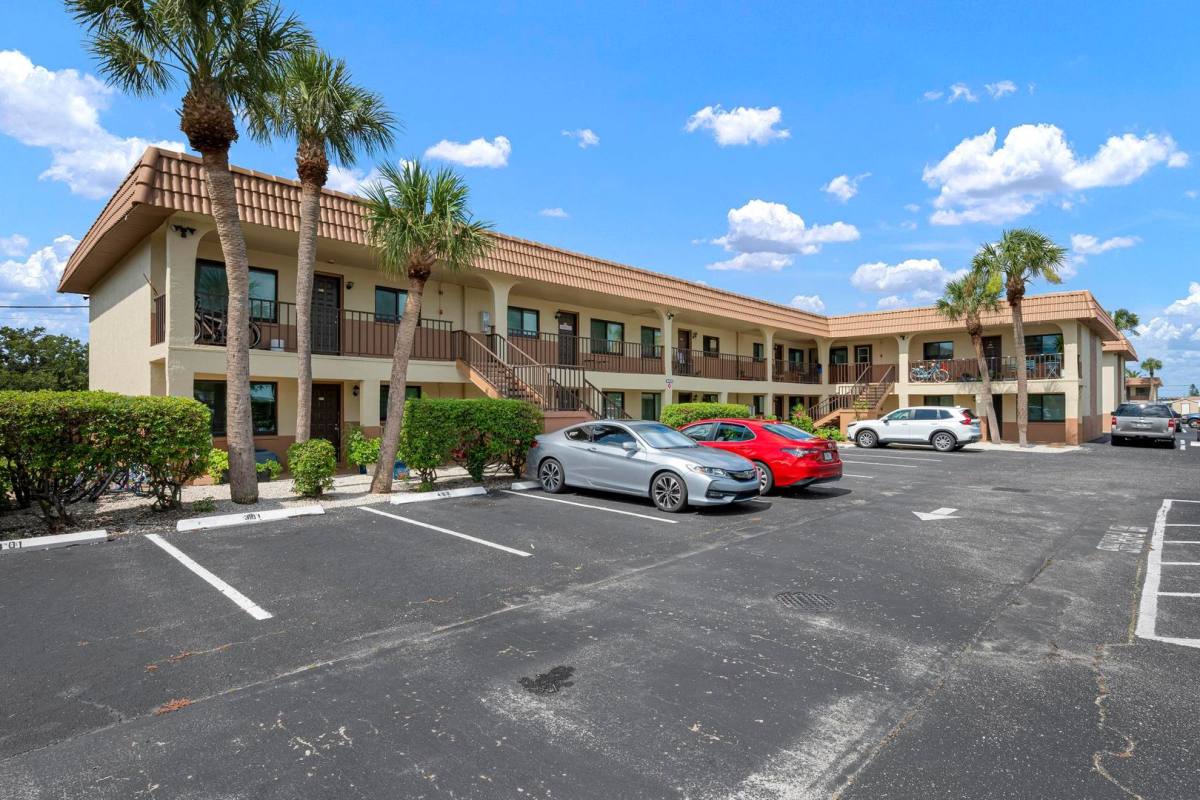 Condo for rent at 1258 Barbara Dr, Venice, FL 34285