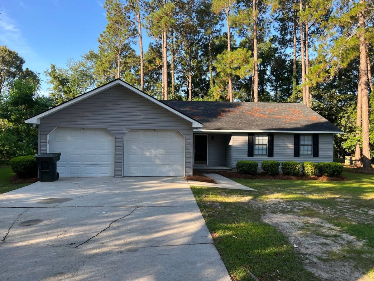 House for rent at 302 Debbie Lane, Statesboro, GA 30458