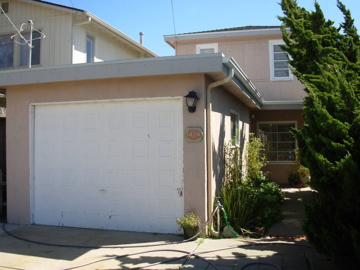 House for rent at 1424 17th St, Los Osos, CA 93402