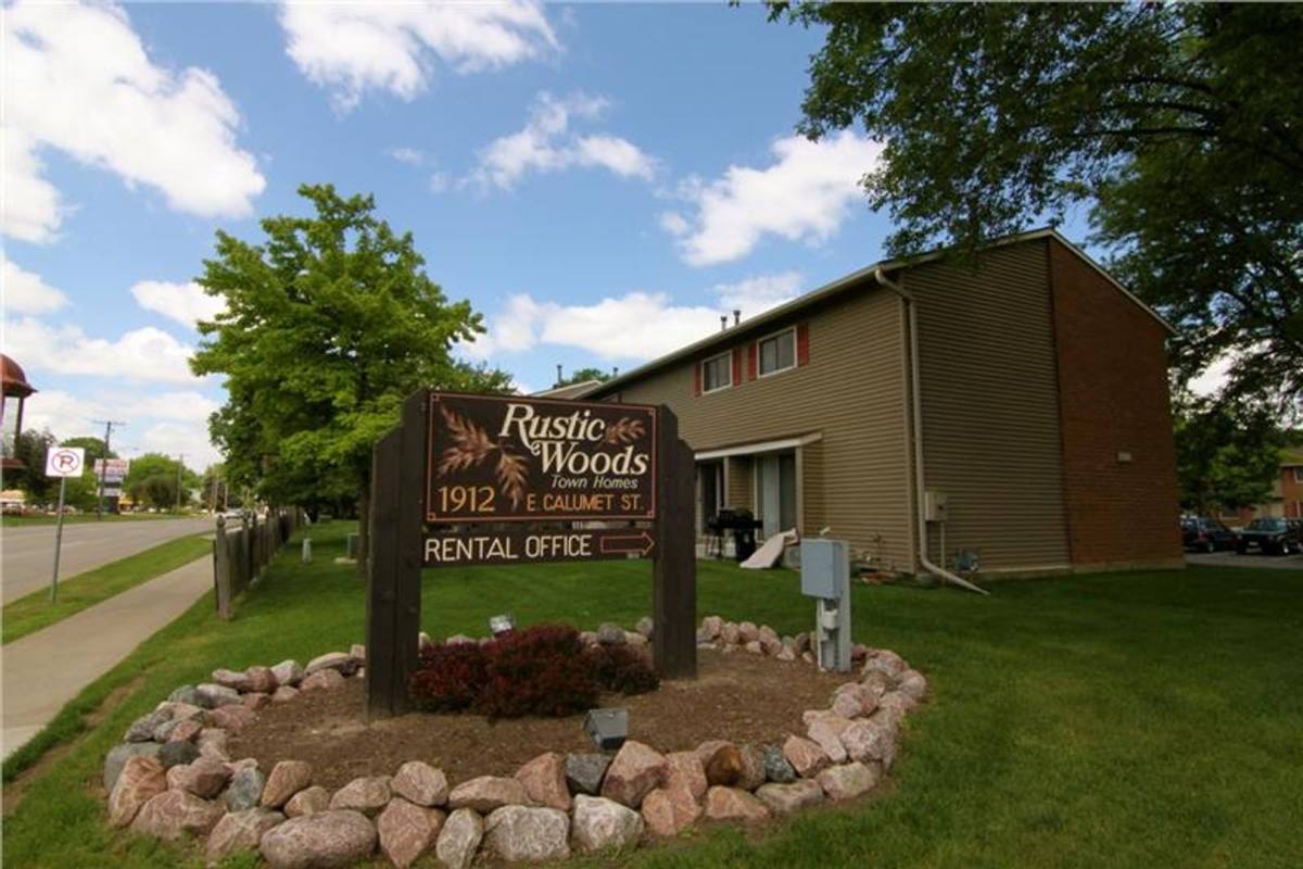 Townhouse for rent at 1912 E Calumet St, Appleton, WI 54915