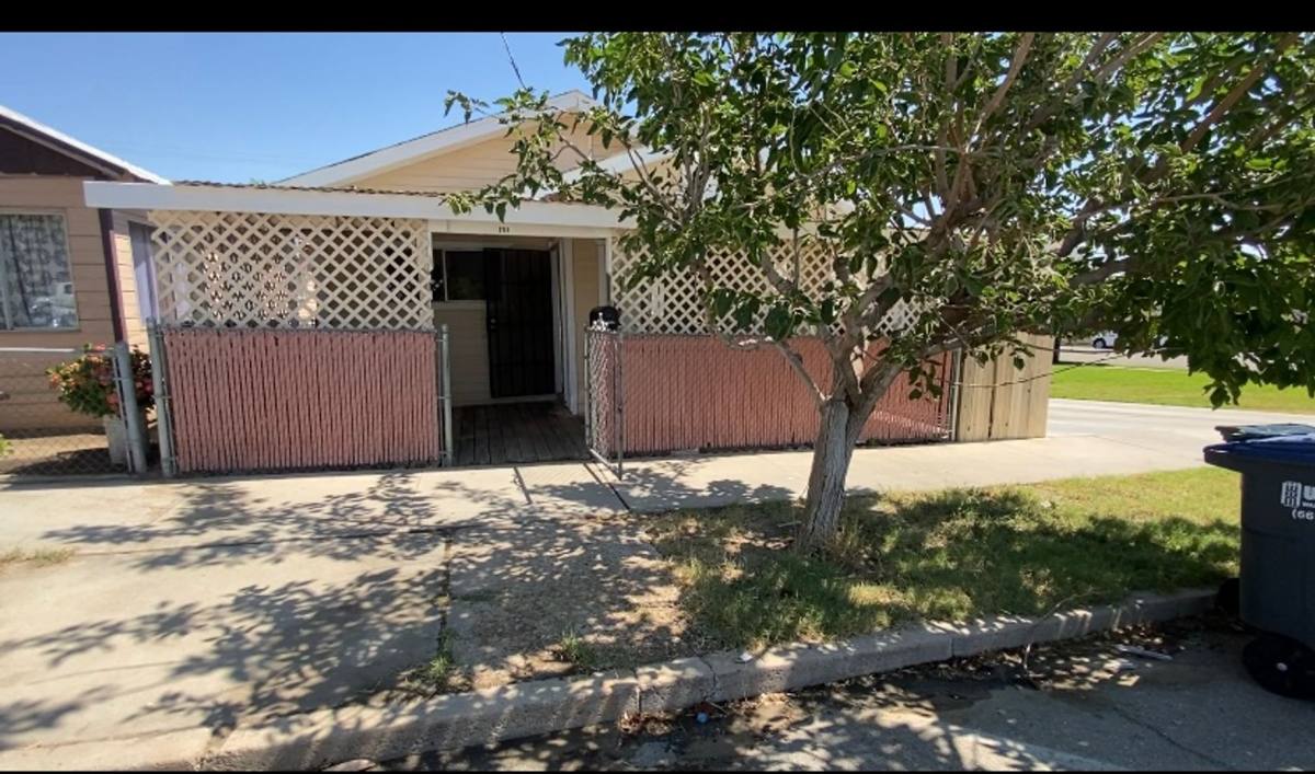 House for rent at 704 Lucard, Taft, CA 93268