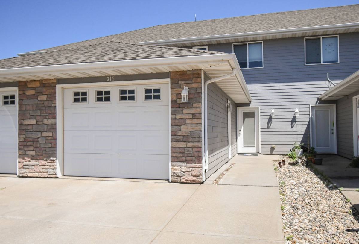 Townhouse for rent at 314 Scott Place, Tea, SD 57064