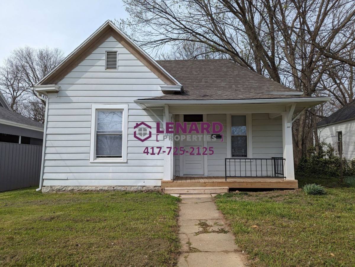 House for rent at 1209 W State St, Springfield, MO 65806