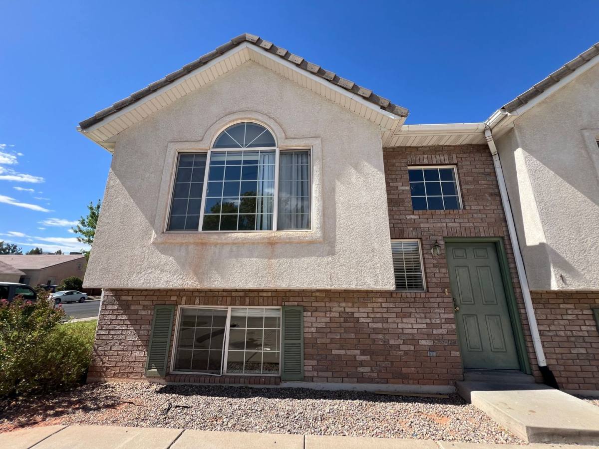 Apartment for rent at 652 N 2720 E, Saint George, UT 84790