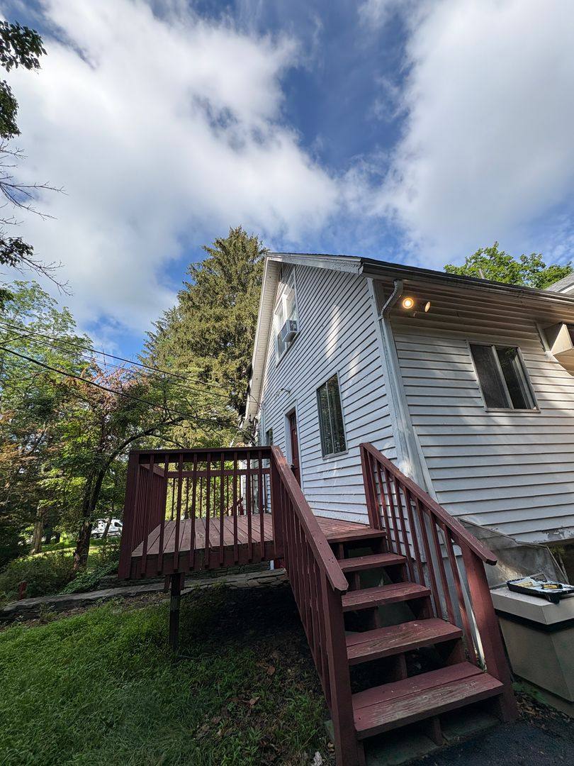 Apartment for rent at 1328 Dreher Ave, Stroudsburg, PA 18360