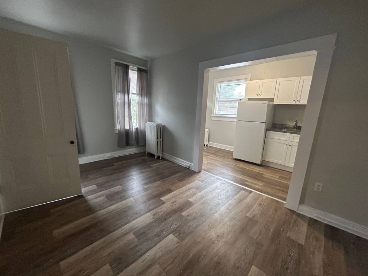 Apartment for rent at 522-524 E King St, Lancaster, PA 17602