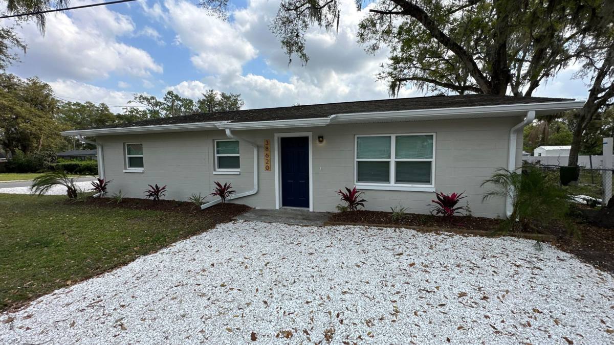 Apartment for rent at 5109 9th St, Zephyrhills, FL 33542
