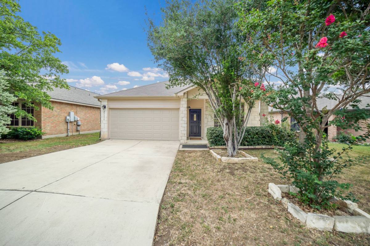 House for rent at 27110 Saddlefoot Way, San Antonio, TX 78260