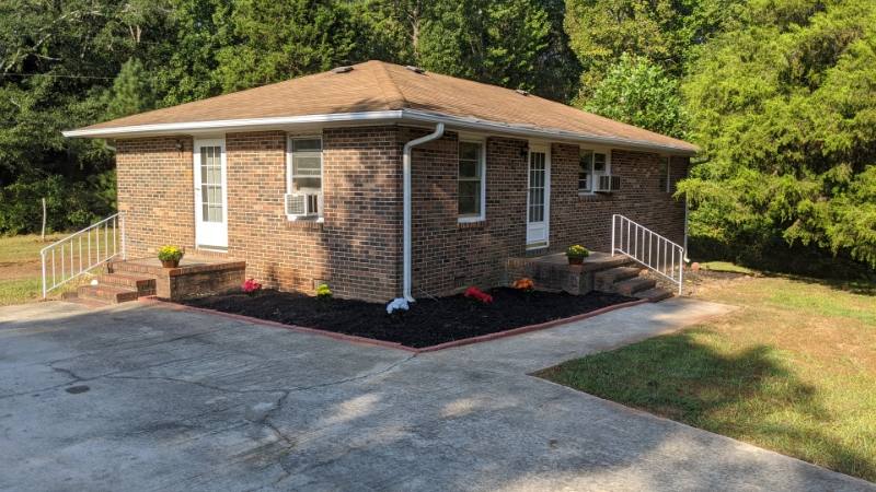 House for rent at 105 Leona Dr, Iva, SC 29655