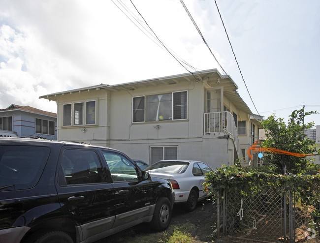 Apartment for rent at 707 Hausten St #B, Honolulu, HI 96826