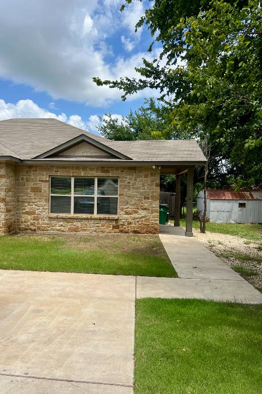 House for rent at 1003 W 2nd St #A, McGregor, TX 76657